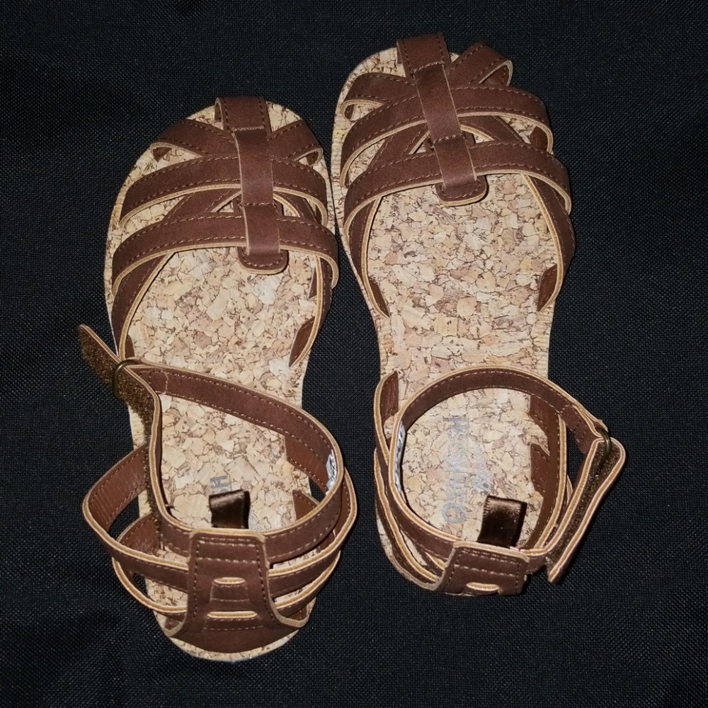 Brand new without tags Brown girl's sandals